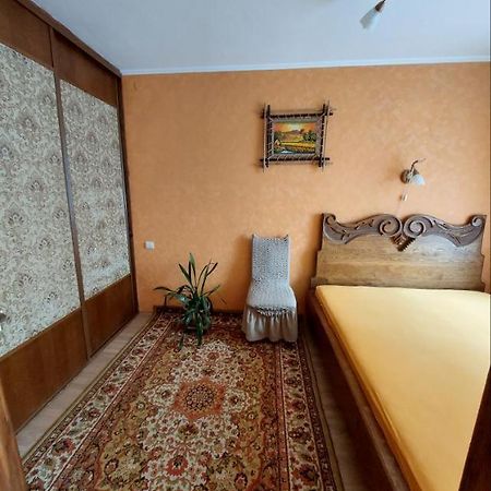 Apartment On Voli Avenue 21 Lutsk Eksteriør bilde